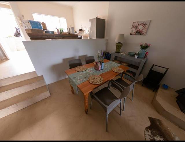 2 BEDROOM SIMPLEX FOR SALE IN ROSETTA